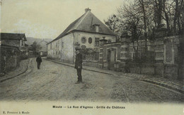 / CPA FRANCE 78 "Maule, La Rue D'Agnou, Grille Du Château" - Maule