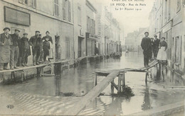 CPA FRANCE 78   "Le Pecq, La Rue De Paris Pendant Les Inondations De 1910" - Le Pecq