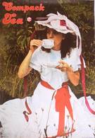 Cca 1980 Compack Tea, Retró Reklám Plakát, Jelzett A Nyomaton (BP), MAHIR, Bp., Offset-ny., 81x56 Cm - Autres & Non Classés