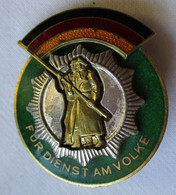 Medaille 'Ehrenzeichen Der Deutschen Volkspolizei' Mit Verleihungsnr. (135989) - GDR