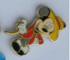 BD104 Pin's DISNEY MICKEY Qualité Egf Avec Canne Signé Disney Achat Immédiat - Disney