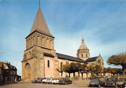 BENEVENT L ABBAYE     PLACE D L EGLISE   RENAULT SIMCA CITROEN - Benevent L'Abbaye