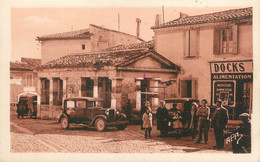 / CPA FRANCE 30 "Gallargues, Halle Et Place Du Marché" - Gallargues-le-Montueux