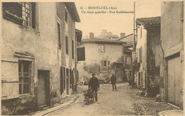 / CPA FRANCE 01 "Montluel, Un Vieux Quartier, Rue Guillebaudet" - Montluel