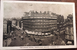 Cpa, CPA London The Grand Hotel Trafalgar Square" Animée Londres - Angleterre, Non écrite - Trafalgar Square