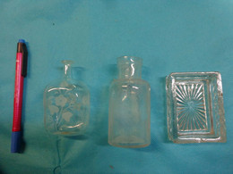 Lot Flacons Anciens -coupelle-couvercle Poussin -en Verre - Other & Unclassified