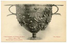 Archéologie.fouilles.vase D'argent Dit Coupe De César.canthare Trouvé à Alise En 1862 Dans Les Fossés De Circonvallation - Antiquité