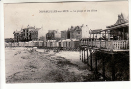 Courseulles Sur Mer - La Plage Et Les Villas - Courseulles-sur-Mer