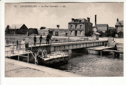 Courseulles Sur Mer - Le Pont Tournant - Courseulles-sur-Mer