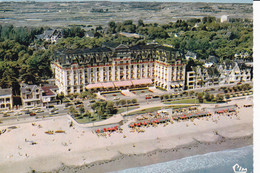 LA BAULE -"L'HERMITAGE-HOTEL" - Les Jardins Et Son Bar Sur La Plage - Vue Aérienne (carte Commerciale Au Dos) - La Baule-Escoublac