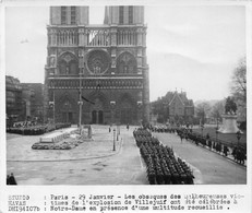 Photographie      Paris  Obsèques  Des Victimes De L'explosion De Villejuif  Le 29 Janvier (voir Scan Et Commentaires) - Orte