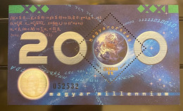 HUNGARY 2000 MILLENNIUM HOLOGRAM SHEET EARTH 15036-2D - Otros & Sin Clasificación