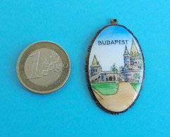 BUDAPEST - Beautifull Vintage Enameled Porcelain Pendant * Hungary - Anhänger