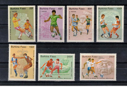 BURKINA FASO     Timbres Neufs ** De 1985   ( Ref 4354 ) Sport - Football - Burkina Faso (1984-...)