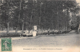 78-ELANCOURT- LA PREMIERE COMMUNION EN PROCESSION - Elancourt