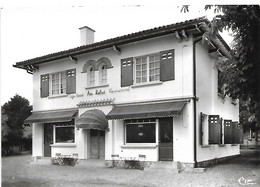 L100H1463 - Gabarret - 3 Café-Hôtel-Restaurant "Au Relai" - Format 10,5 X 15 Cm - Gabarret