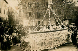 Aix En Provence * Carte Photo * La Bataille Des Fleurs * Char Défilé Carnaval Corso Fleuri - Aix En Provence