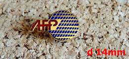 Pin's MEDIA TELE RADIO - AFP Agence France Presse Diamètre 14mm  - EMAIL - Fabricant Inconnu - Médias