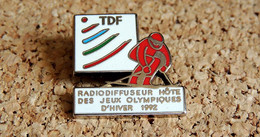 Pin's MEDIA TELE RADIO -  TDF Télé Diffusion De France JO 1992 Albertville - EMAIL - Fabricant Inconnu - Médias