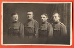 ZMF-03 Carte-Photo De 4 Militaires Des Breuleux Envoyée Aux Vacheries Des Breuleux.Photo Hüssler Porrentruy - Les Breuleux