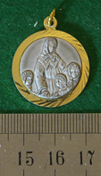 Medaille Ancienne -   Marguerithe Bourgeois Et Enfant, ( Légerte ) - Religion &  Esoterik