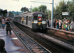 / CPSM FRANCE 78 "Louveciennes, Arrivée Du Dernier Train" - Louveciennes