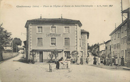 / CPA FRANCE 38 "Chatonnay, Place De L'église Et Route De Saint Christophe" - Châtonnay