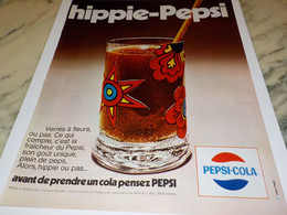 ANCIENNE PUBLICITE HIPPIE PEPSI 1970 - Posters
