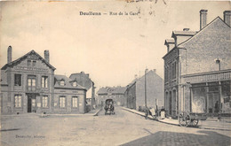 80-DOULLENS- RUE DE LA GARE - Doullens