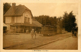 Riva Bella * La Gare * Train Wagons * Ligne Chemin De Fer Du Calvados , De Caen à Le Luc Sur Mer - Riva Bella