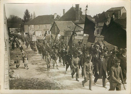 PHOTO DE PRESSE (Originale ) AUBE  BAR SUR AUBE Manifestation Des Vignerons 1911 Photographe M.Branger - Professions