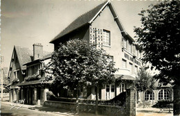 Cabourg * Rue Et Hôtel Restaurant MARIE ANTOINETTE - Cabourg