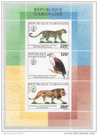 Gabon Gabun 2000 Bloc Sheetlet Animaux Intégralement Protégés Faune Fauna Panther Panthere Rapaces Birds Of Prey Lion - Gabon (1960-...)