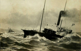 Honfleur * Carte Photo * Le Bateau Vapeur De La Ville Lors D'une Traversée Mouvementée * Tempête - Honfleur