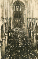 Lisieux * Carte Photo * Intérieur De L'église Lors D'une Messe  * Fête Religieuse - Lisieux