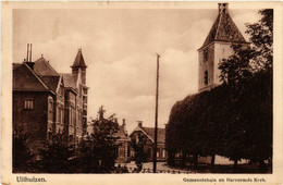 CPA AK UITHUIZEN Gemeentehuis En Hervormde Kerk NETHERLANDS (604330) - Uithuizen