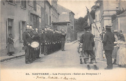 92-NANTERRE- LES POMPIERS - SALUT AU DRAPEAU - Nanterre