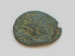 Monnaie Romaine En Bronze Avec Une Jolie Patine -  à Identifier   **** EN ACHAT IMMEDIAT **** - Other & Unclassified