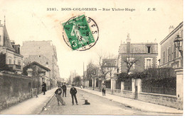 Cpa Bois Colombes  Rue Victor Hugo - Autres & Non Classés