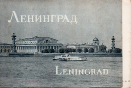 CPSM Léningrad 1960 Carnet De 30 Cartes Noir Et Blanc - Russia
