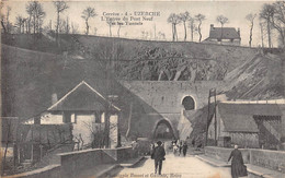 19-UZERCHE- L'ENTREE DU PONT NEUF ET LES TUNNELS - Uzerche