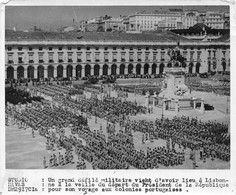 Photographie       Lisbonne. Défilé Militaire     (voir Scan Et Commentaires) - Orte