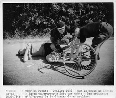 Photographie       Sport   Cyclisme  Tour De France 1938 . Etape Nantes Royan    (voir Scan Et Commentaires) - Sport