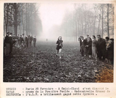 Photographie     Paris 28 Novembre   Cross  Melle Gruner Vainqueur    (voir Scan Et Commentaires) - Sporten