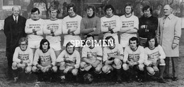 Foto  Voetbalploeg 1974 - Overmere - 17.5x8.5 Cm - Berlare