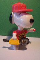 SNOOPY  -TENNIS  INDONESIA -  Mc DONALD'S 1999 - ( Articulé ) - Snoopy