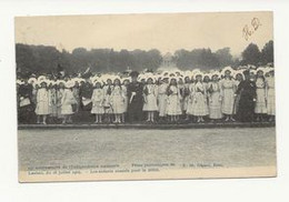 REF3888/ CP-PK Laeken 1905 75° Anniversaire Indépendance Nationale ,Fêtes Patriotiques Enfants Massés Pour Le Défilé - Festivals, Events