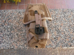 Delcampe - BRITISH ARMY - DESERT DPM/ OSPREY ASSAULT POUCHES (2) - Ausrüstung