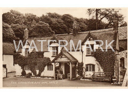 THE LOGGERHEADS INN MOLD OLD B/W POSTCARD WALES - Flintshire