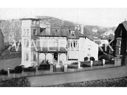 CRICCIETH MARINE HOTEL OLD B/W POSTCARD WALES - Cardiganshire